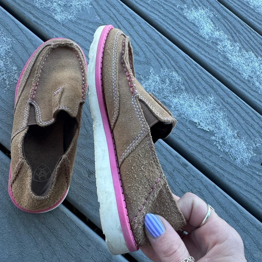 Girls Ariat Youth 13 Brown Suede Slip On Cruiser Shoes